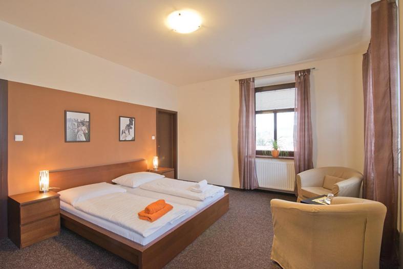 Hotel U Zlateho Byka Писек Номер фото